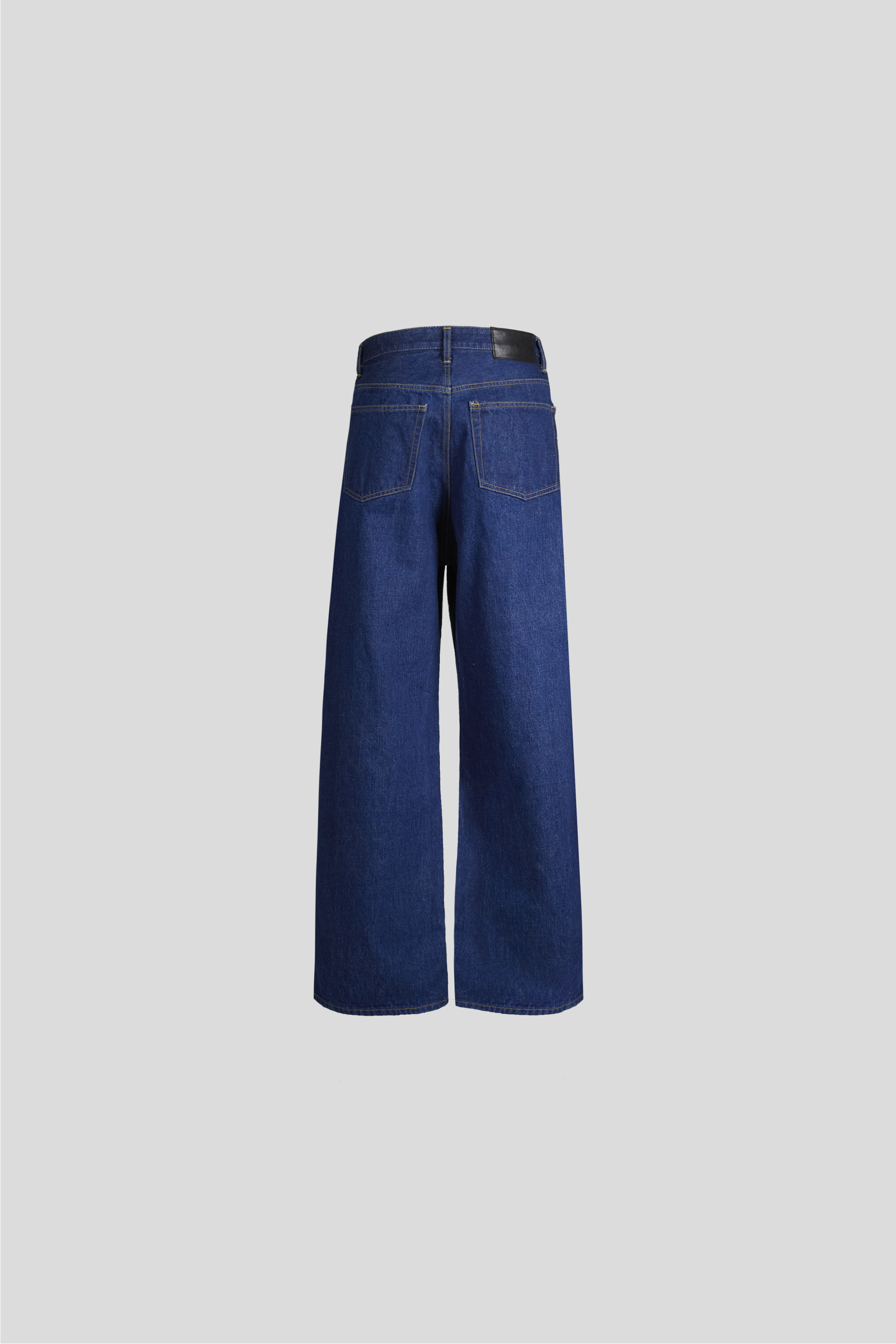 WES RELAXED FIT SELVEDGE JEANS IN BLUE – VUJA DÉ WES RELAXED FIT SELVEDGE JEANS IN BLUE – VUJA DÉ