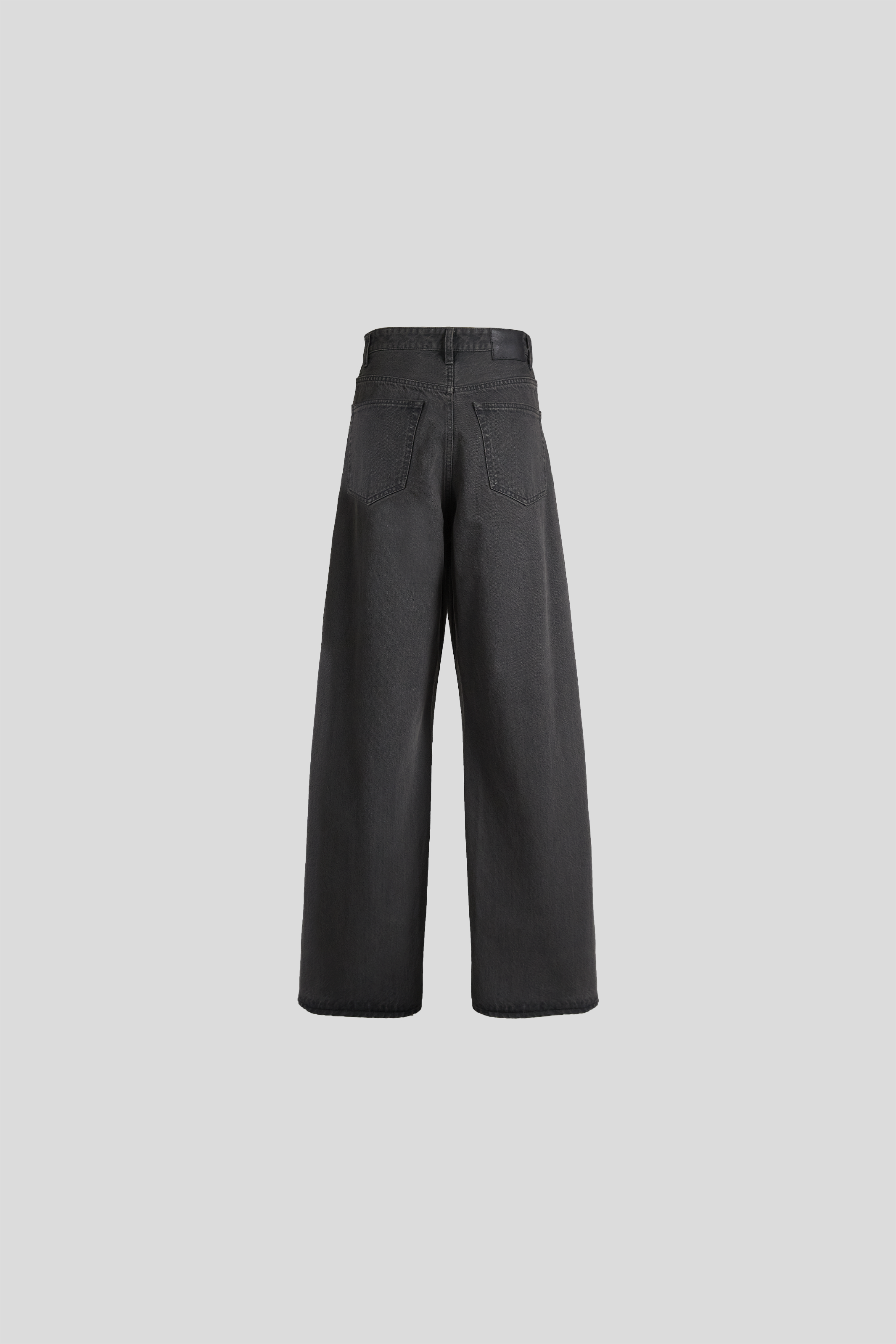 WES RELAXED FIT NANOMIST JEANS IN ESPRESSO – VUJA DÉ WES RELAXED FIT NANOMIST JEANS IN ESPRESSO – VUJA DÉ
