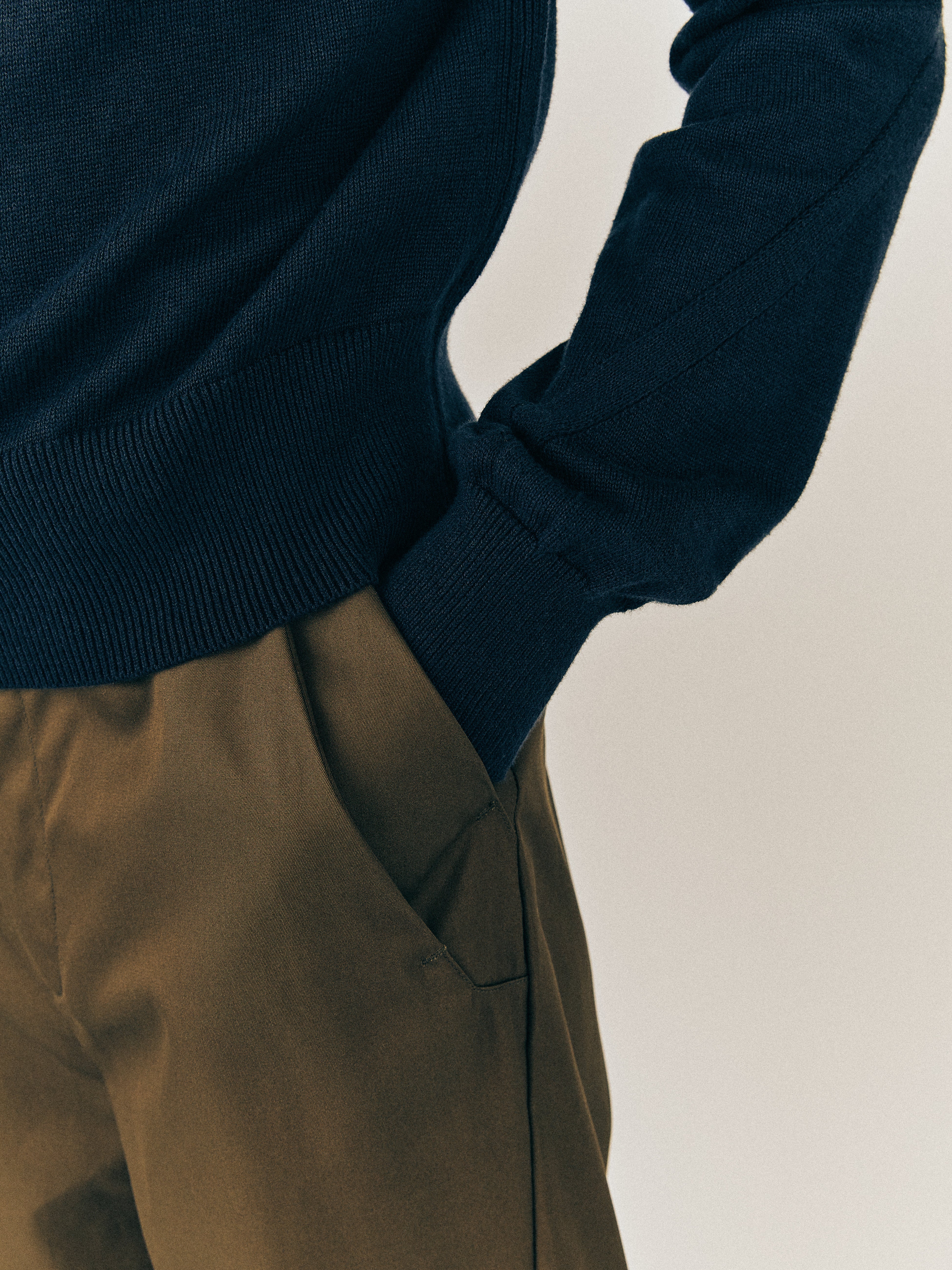 ISAAC TECH CHINO PANTS IN KHAKI BROWN – VUJA DÉ