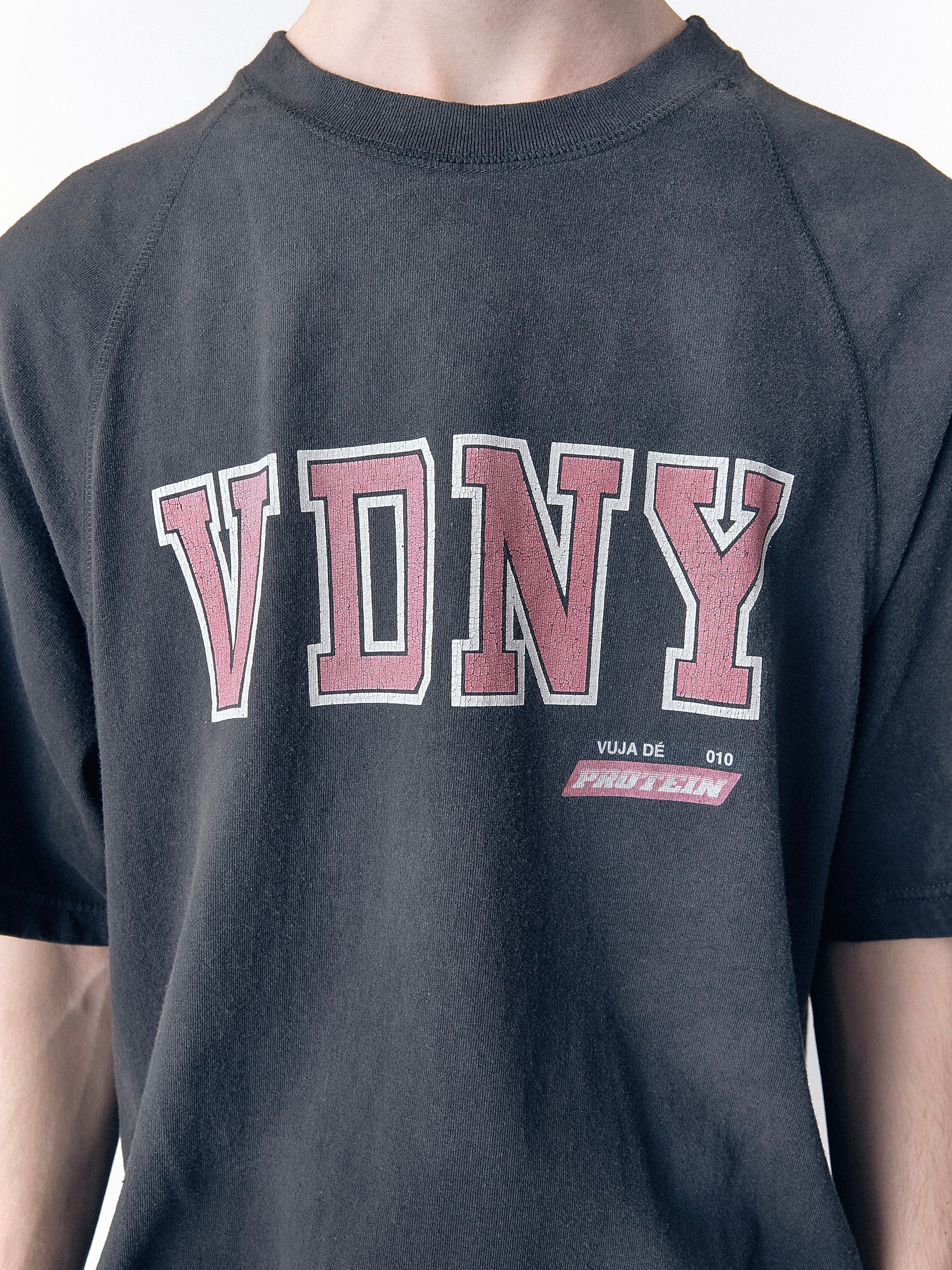 KAPLAN SUNFADED “VDNY” T-SHIRT IN COTTON – VUJA DÉ