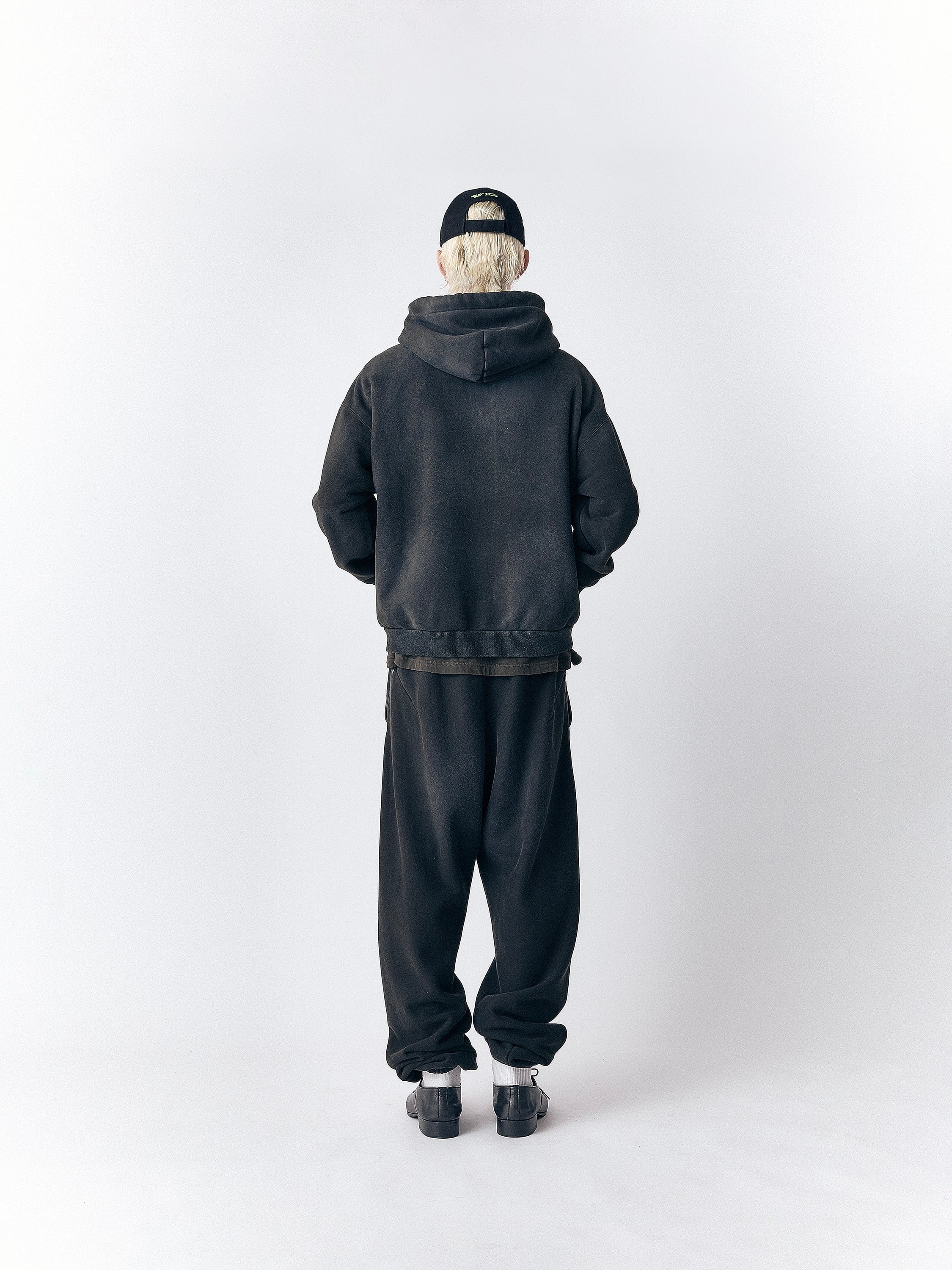 vujade vd パーカー AXEL SUNFADED CHIRAL VD HOODIE IN SUPIMA COTTON – VUJA DÉ