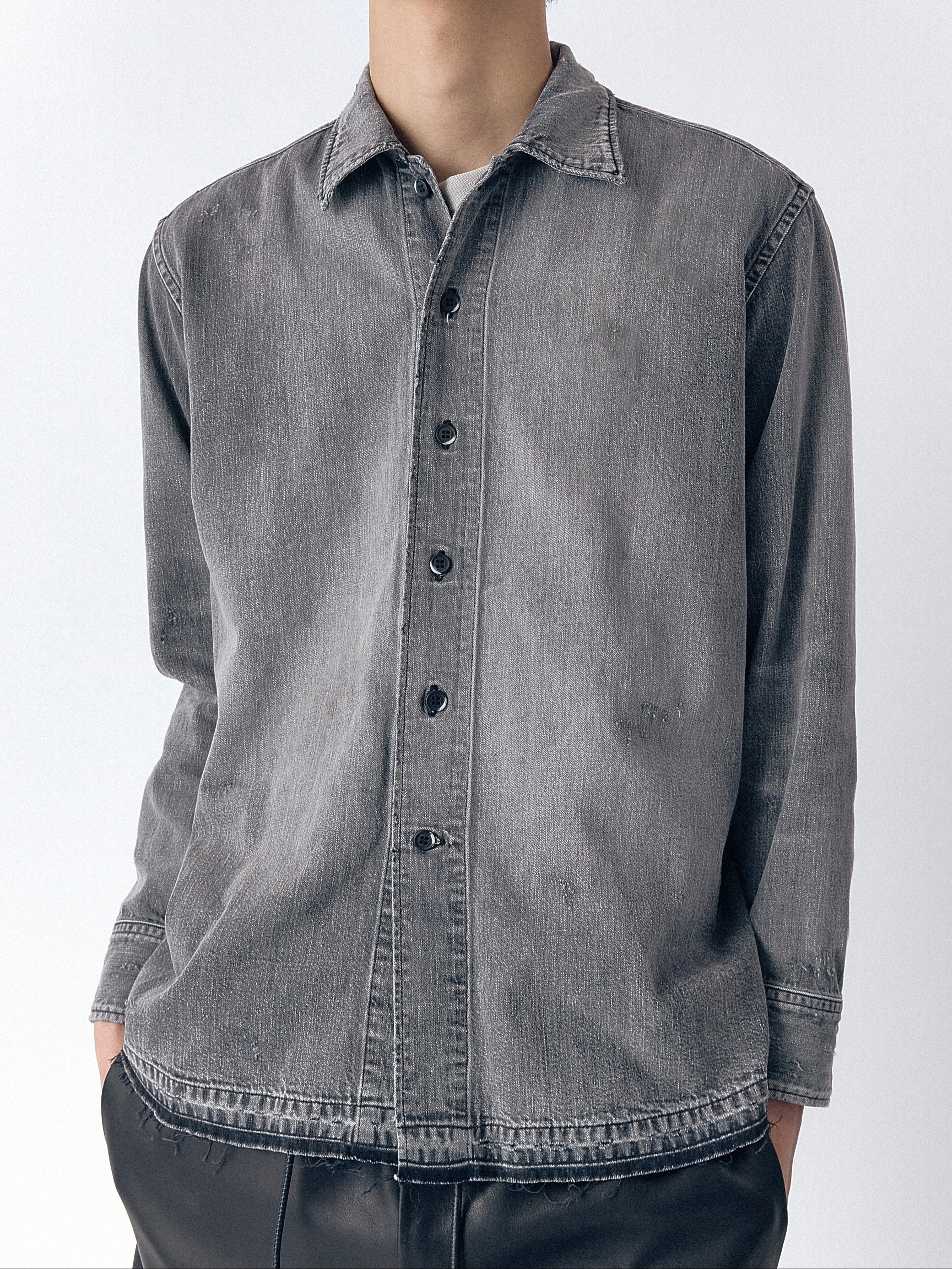 WYATT GRAY CHAMBRAY SHIRT IN DENIM – VUJA DÉ
