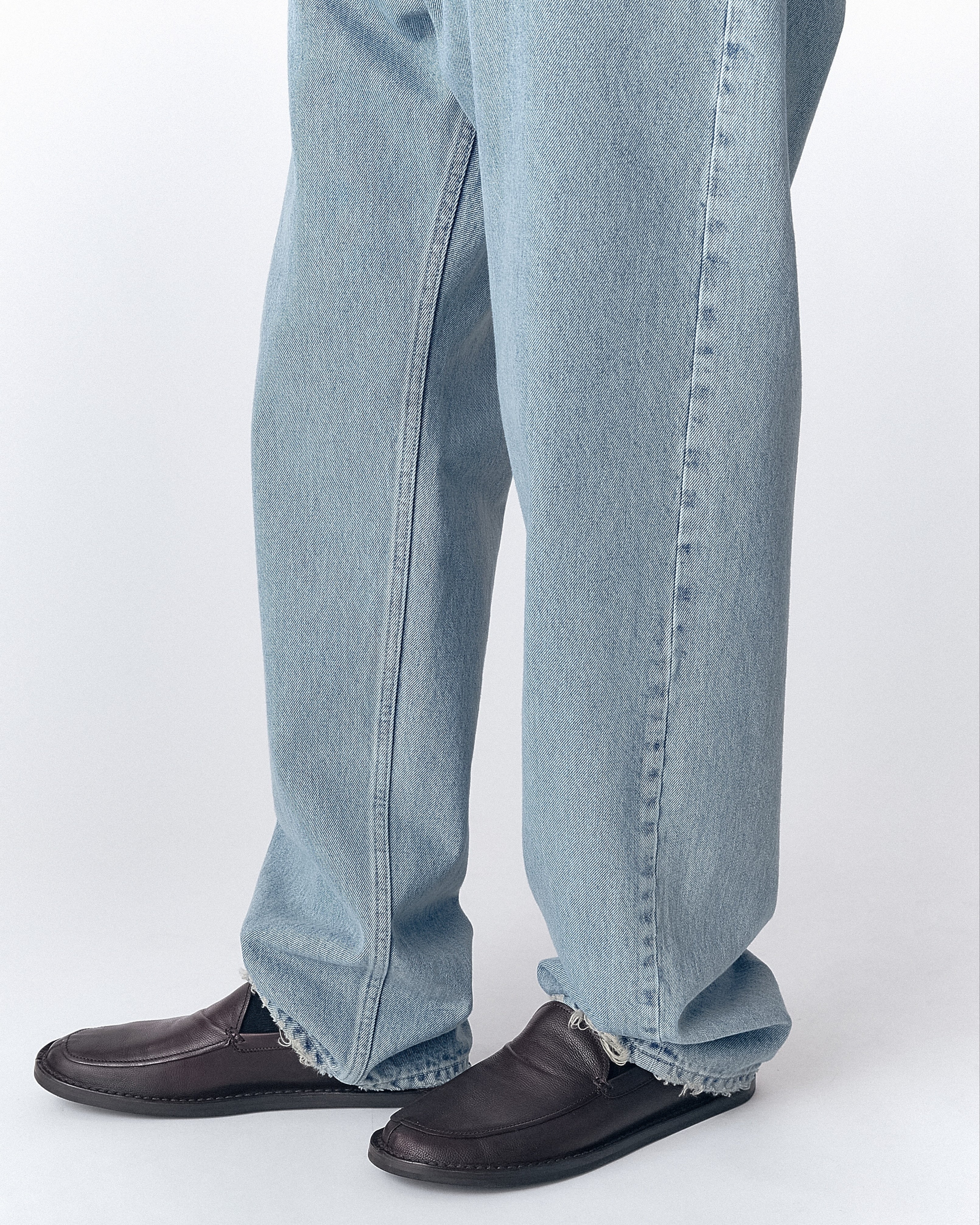 vujade MILES RELAXED-FIT JEANS 【公式通販】