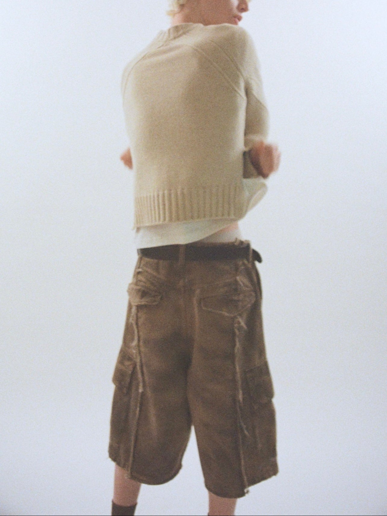 DAX DESTROYED AFFIX CARGO SHORTS IN BRUSHED COTTON – VUJA DÉ