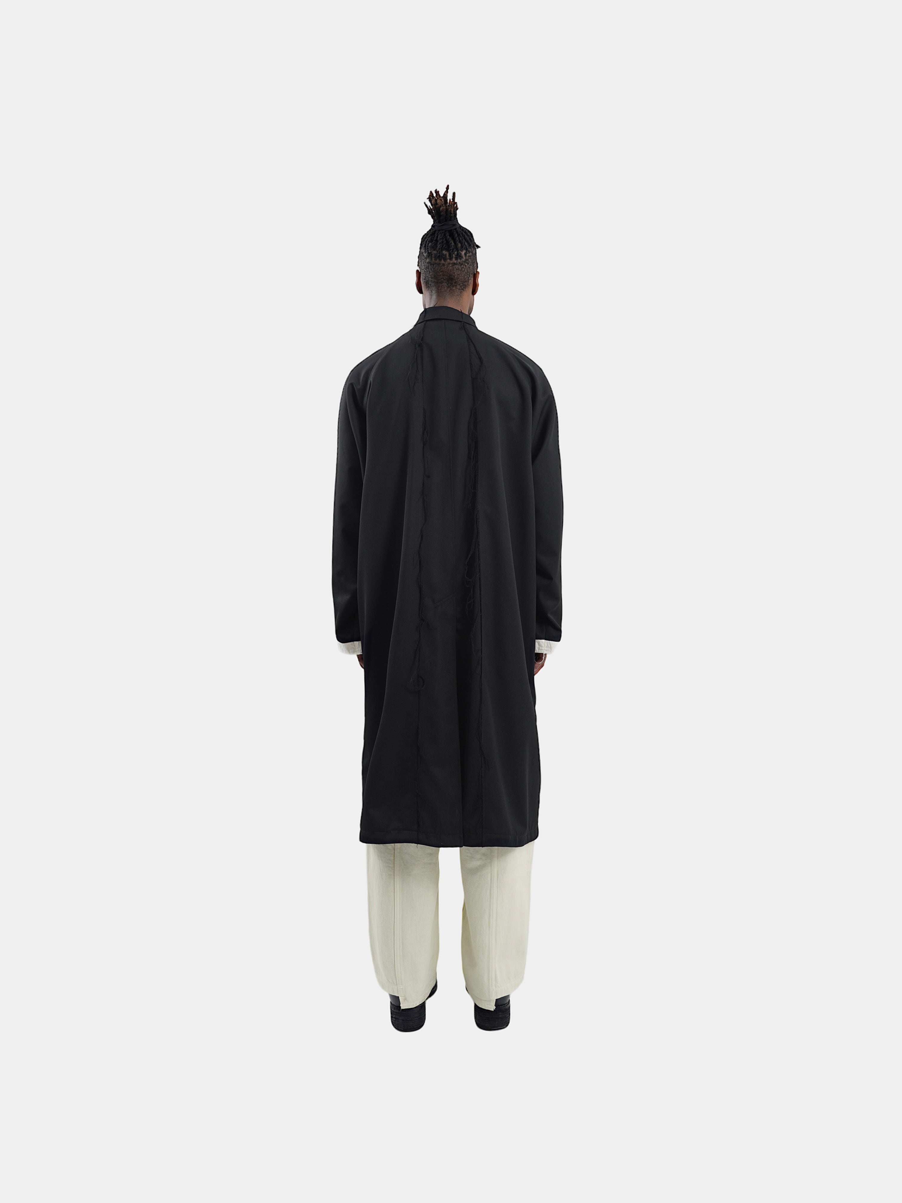 The “Lien” Virgin Wool Coat in matte black – VUJA DÉ
