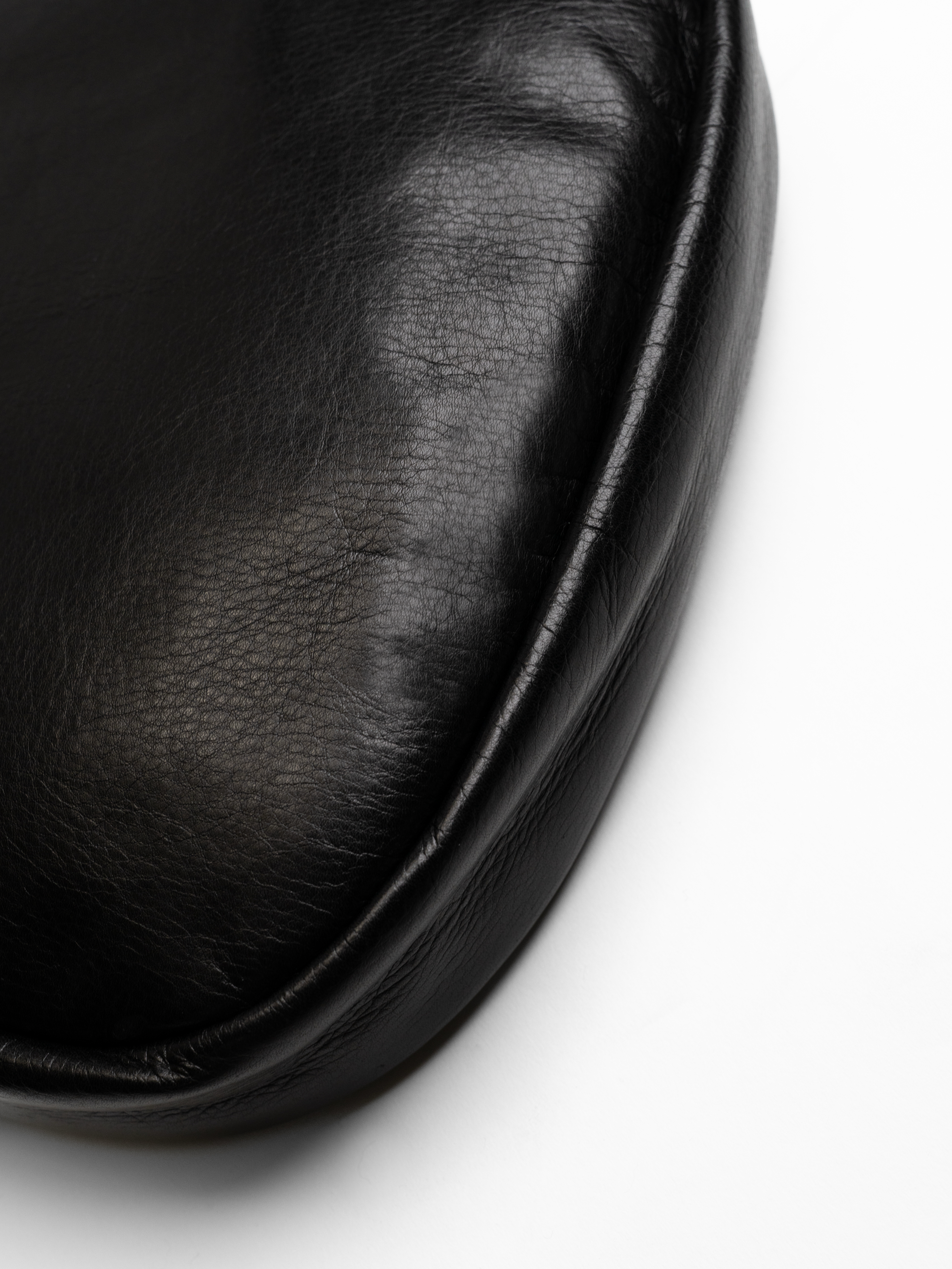 Passenger Leather Bag in Full Grain Leather – VUJA DÉ