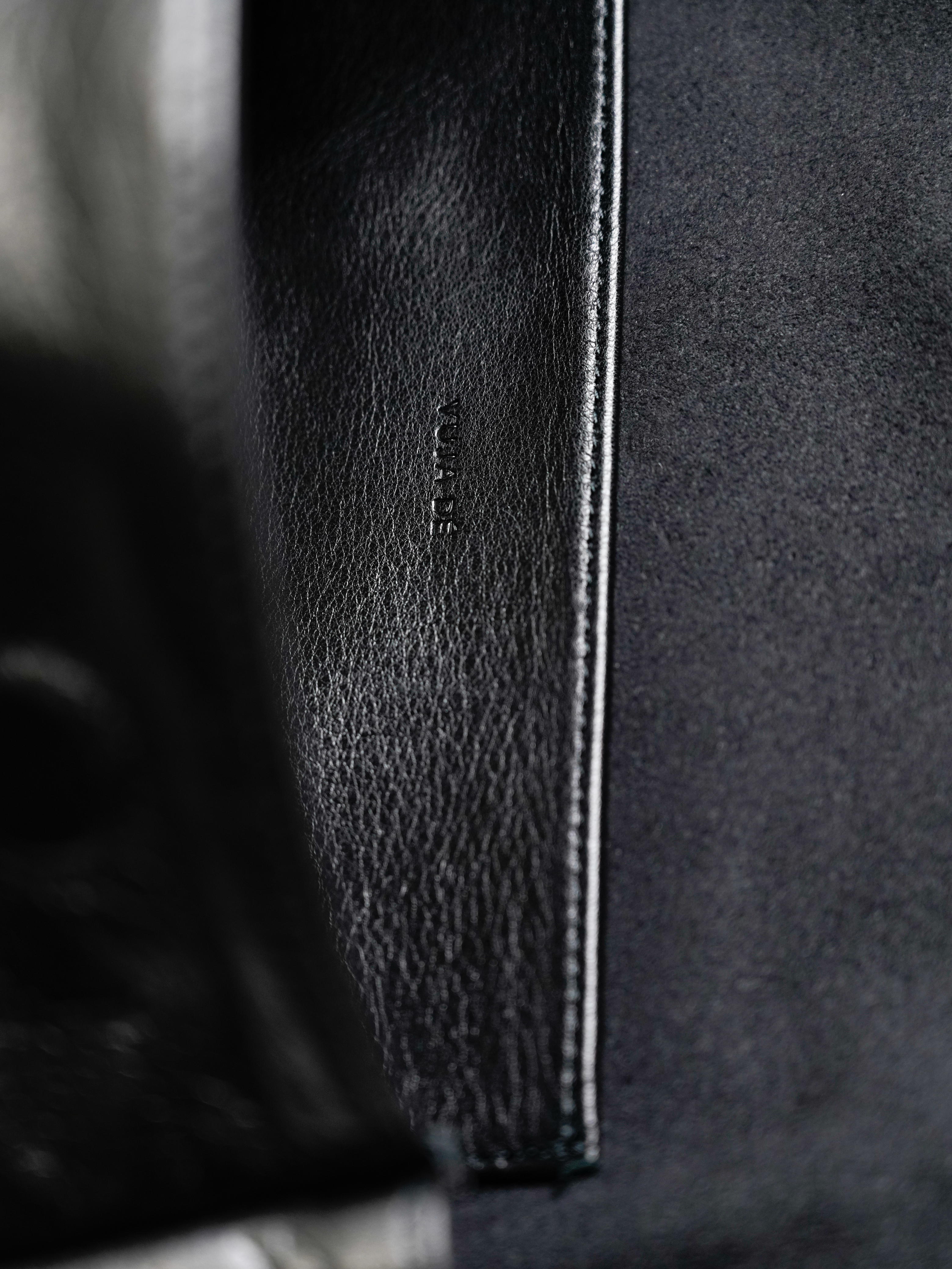 Passenger Leather Bag in Full Grain Leather – VUJA DÉ