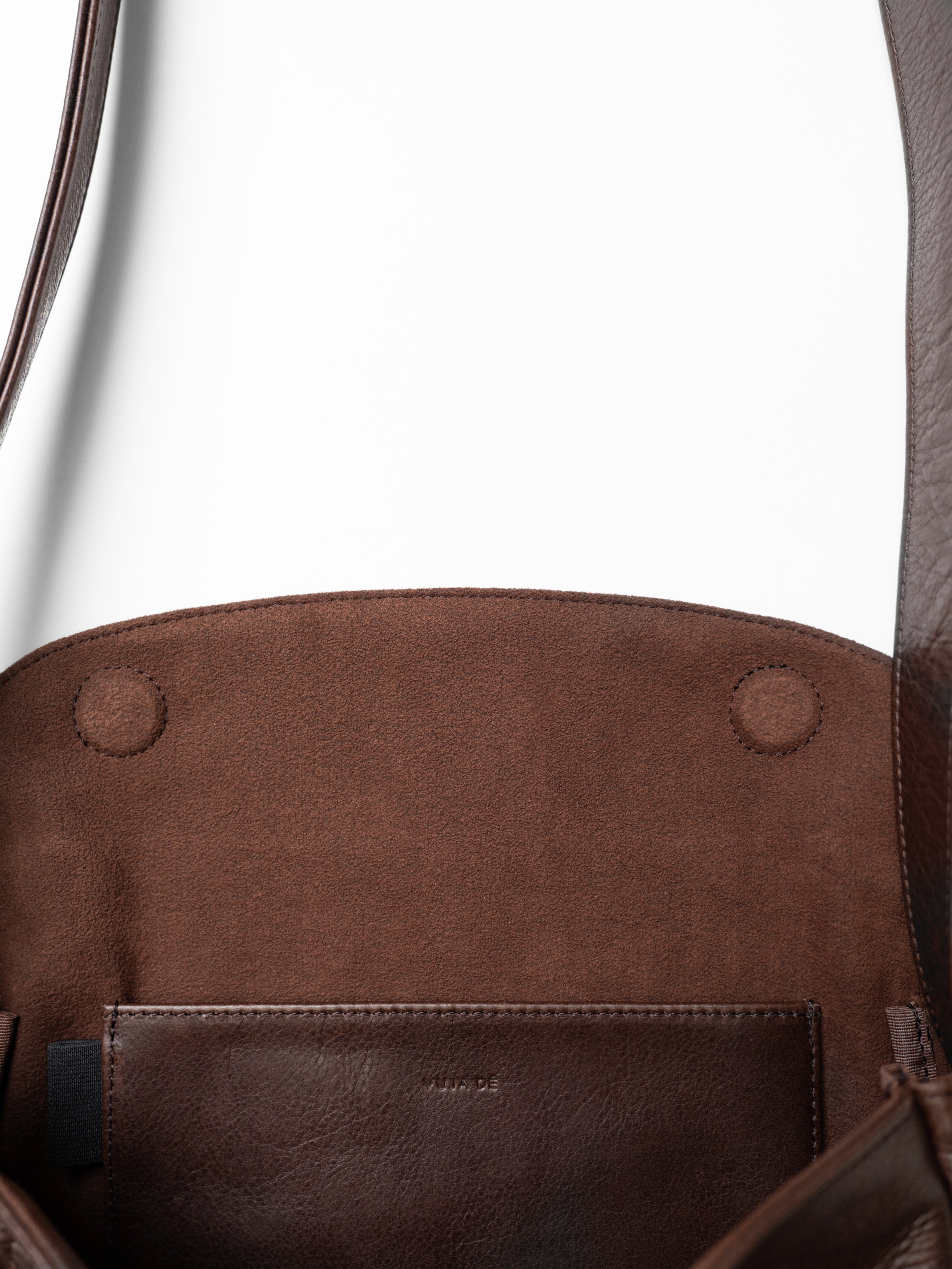 Passenger Leather Bag in Full Grain Leather – VUJA DÉ