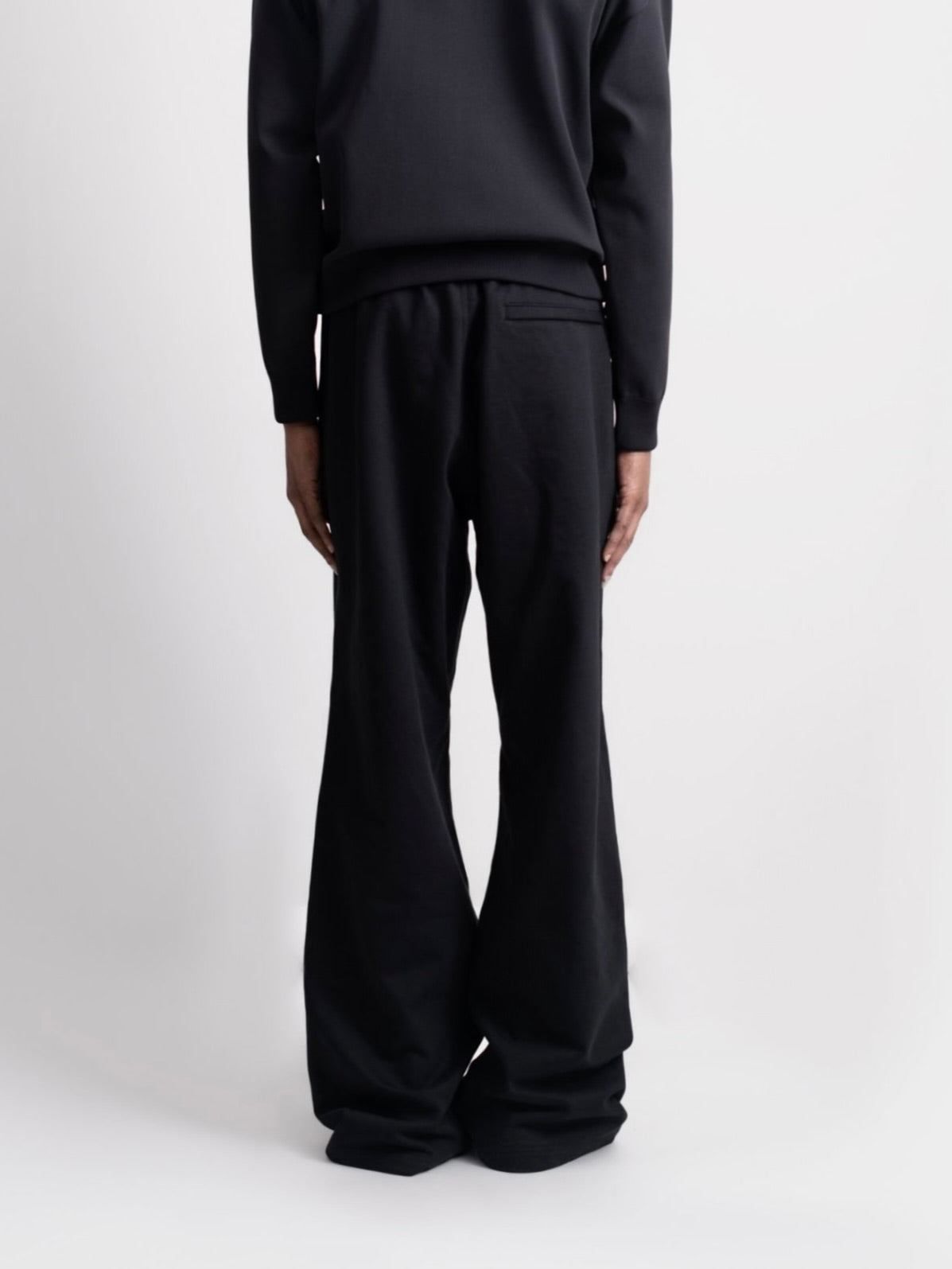 KAJA UNCHARTED SWEAT PANTS サイズ1 ovy KAJA UNCHARTED SWEAT PANTS